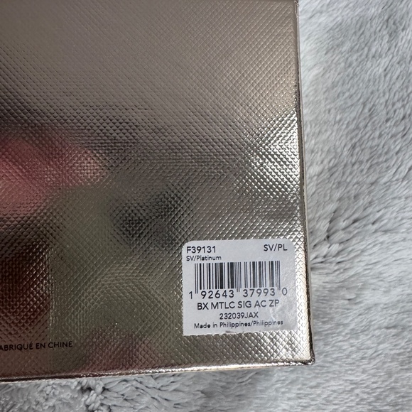 NEW‼️❤️COACH Signature Wallet~Silver/Platinum~New in box~ ($298) - Picture 4 of 7